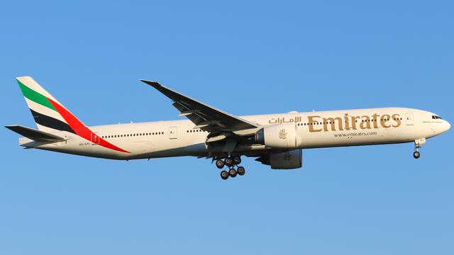 A6-EPI::Emirates Airline